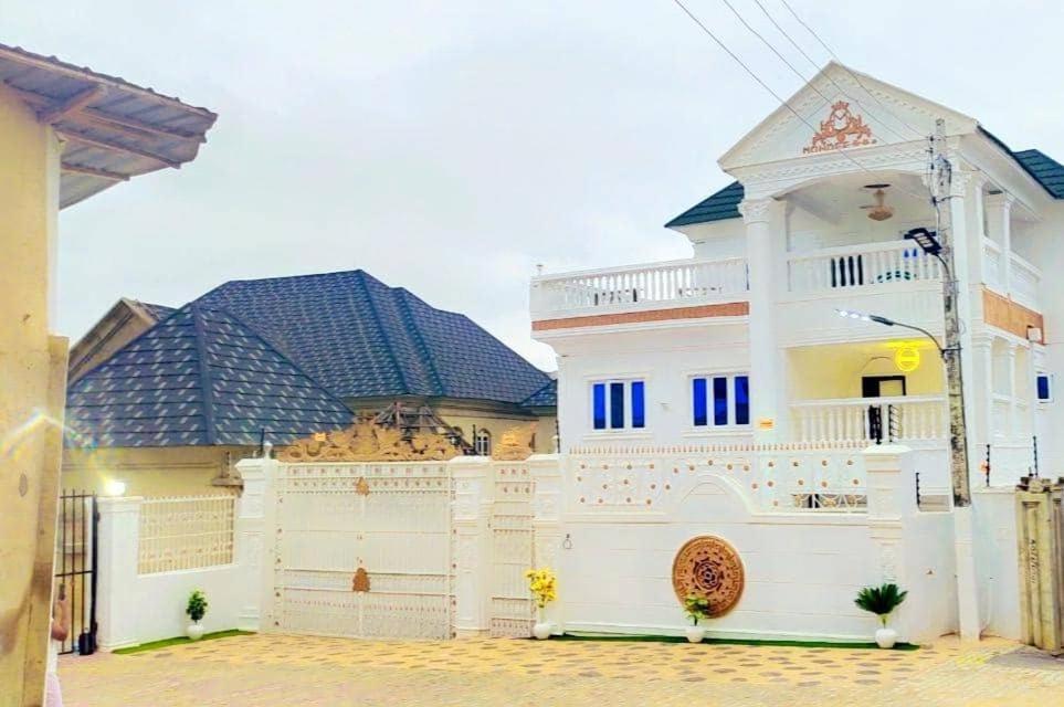 Mondeestars Luxury Home Ibadan Exterior photo